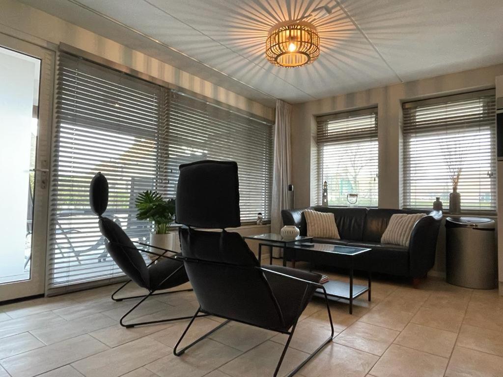 Escape, Appartement Met Groot Terras Buren  Exterior photo